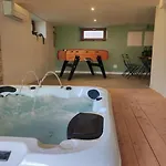 Papillon 6 A14 Personnes - Jacuzzi *