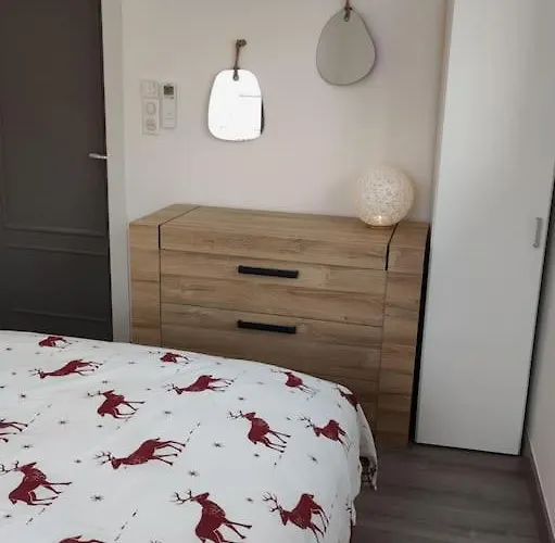 Papillon 6 à14 Personnes - Jacuzzi Hébergement de vacances Gérardmer