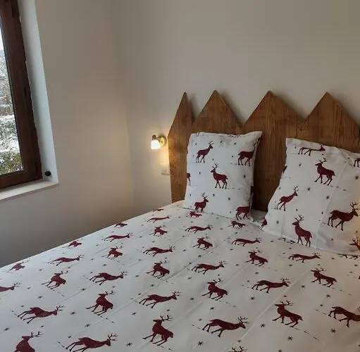 Papillon 6 à14 Personnes - Jacuzzi Hébergement de vacances *