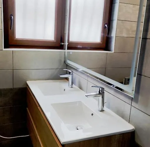 Papillon 6 à14 Personnes - Jacuzzi * Gérardmer