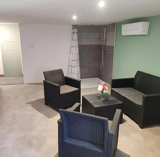 Hébergement de vacances Papillon 6 à14 Personnes - Jacuzzi