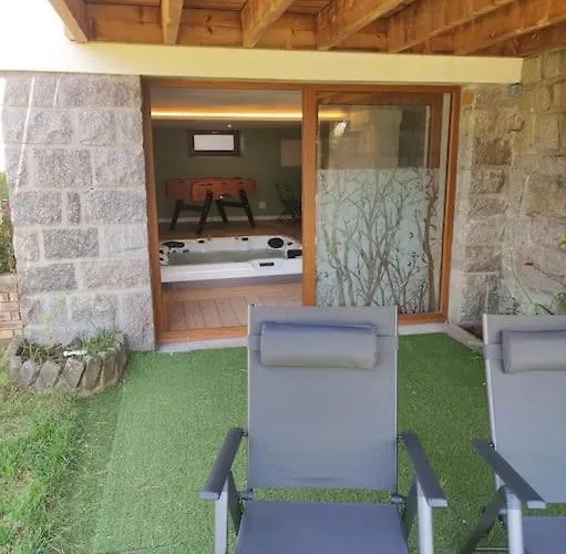 Papillon 6 à14 Personnes - Jacuzzi Hébergement de vacances *